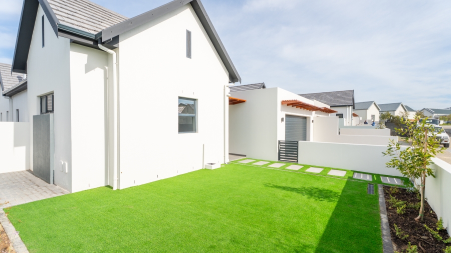 3 Bedroom Property for Sale in Sitari Country Estate Western Cape